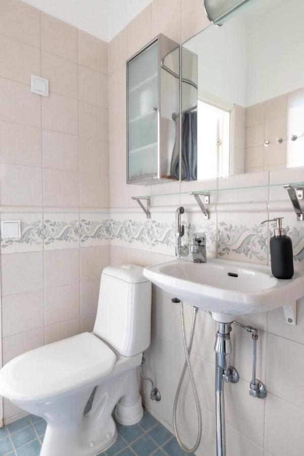 Poista 2Ndhomes Cozy And Compact 1Br Apartment In Kamppi Гельсінкі Екстер'єр фото